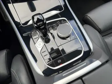 BMW X5 xDrive30d Laser STANDHZ HEAD-UP PANO RFK HIFI