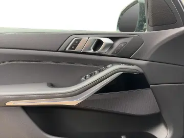 BMW X5 xDrive30d Laser STANDHZ HEAD-UP PANO RFK HIFI