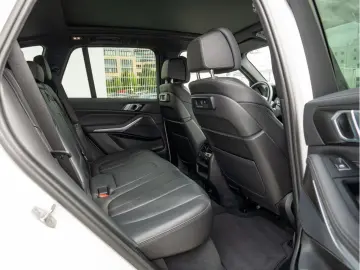 BMW X5 xDrive 30d M-Sport STANDHZG PANO LEDER LASER