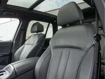 BMW X5 xDrive 30d M-Sport STANDHZG PANO LEDER LASER