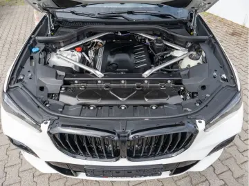 BMW X5 xDrive 30d M-Sport STANDHZG PANO LEDER LASER