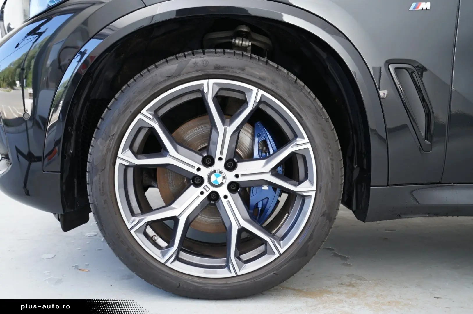 BMW X5 xDrive 30d (M-Sport Navi LED AHK Pano HUD)