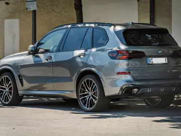 BMW BMW X5 xDrive50e M Sportpaket Pro   Individual M