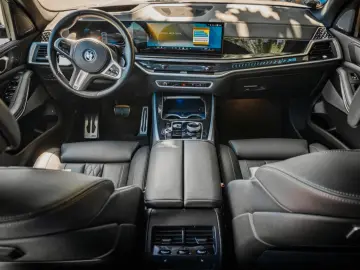 BMW BMW X5 xDrive50e M Sportpaket Pro   Individual M