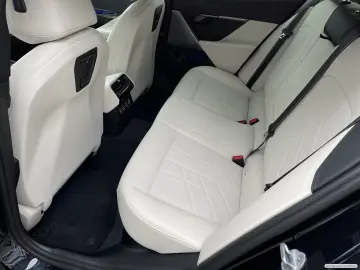 BMW 540 d xDrive M Sportpaket Pro-Adaptives