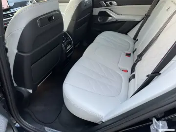 BMW X5 M60 i xDrive M Sportpaket Pro-Bowers