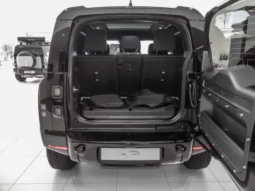 Land Rover Defender 110 3.0D I6 200 CV AWD Auto