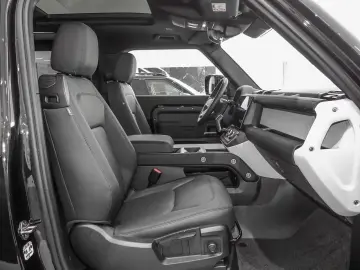 Land Rover Defender 110 3.0D I6 200 CV AWD Auto