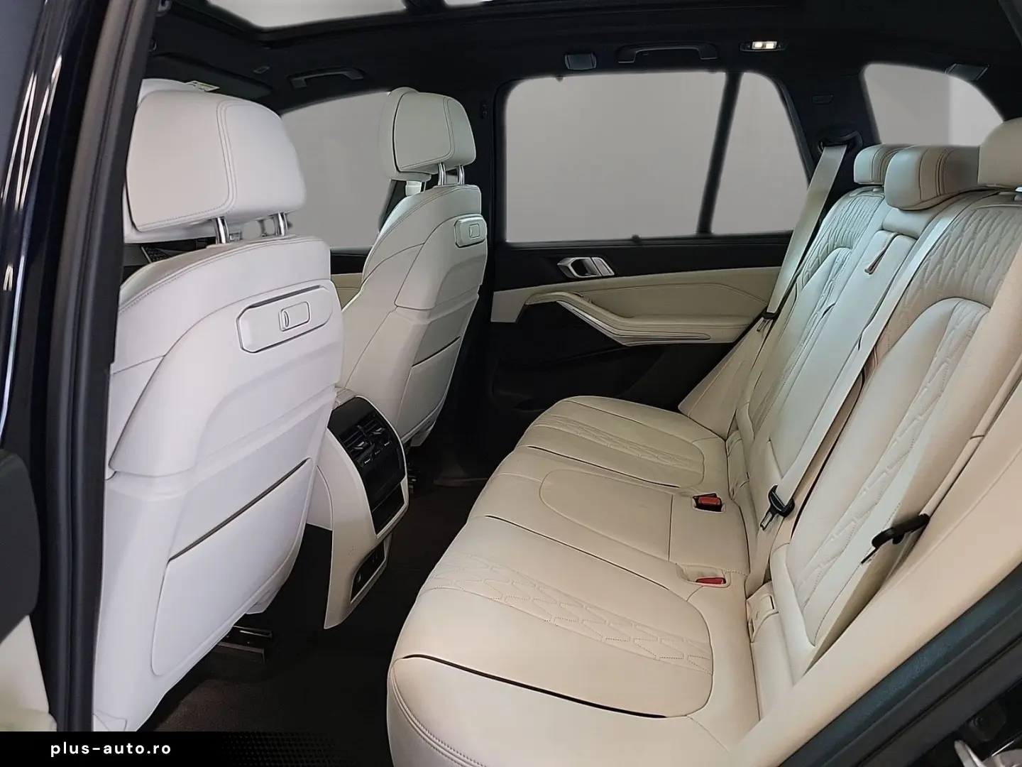 BMW X5 xDrive50e M Sport Navi AHK Kamera Pano.Dach