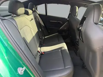 BMW M5 Limousine   360  HEAD-UP MASSAGE