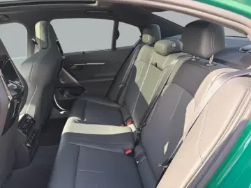 BMW M5 Limousine   360  HEAD-UP MASSAGE