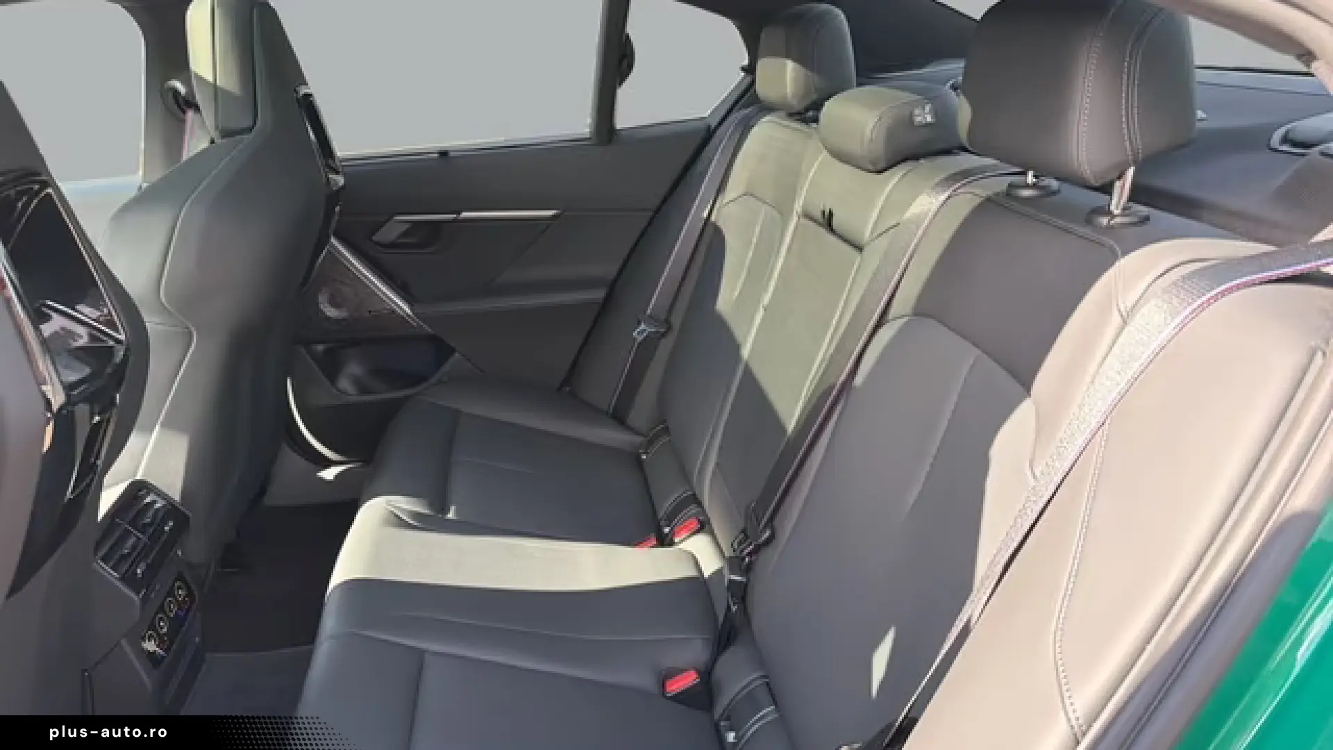 BMW M5 Limousine   360  HEAD-UP MASSAGE