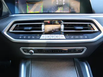 BMW X6 M50i Sky IntAktivL.Sitzbel Mass.Soft ACC AHK