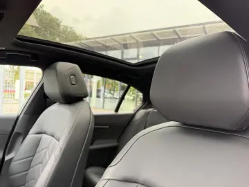 BMW 520i M Sport Pano AHK Adapt.LED h&k DA-Prof PA