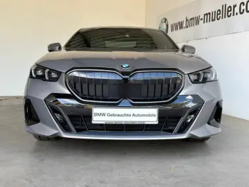 BMW 520d M Sport PRO AHK LED  360CAM B&W LHZ iGlow
