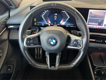 BMW 520d M Sport PRO AHK LED  360CAM B&W LHZ iGlow