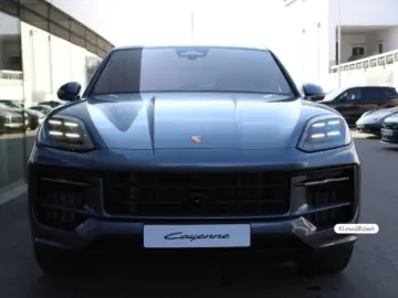 Porsche CayenneE-Hybrid Coupe Black Edition