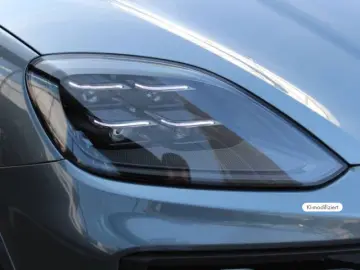 Porsche CayenneE-Hybrid Coupe Black Edition
