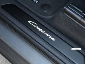 Porsche CayenneE-Hybrid Coupe Black Edition