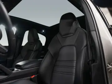 PORSCHE Cayenne E-Hybrid Coupe Black Edition