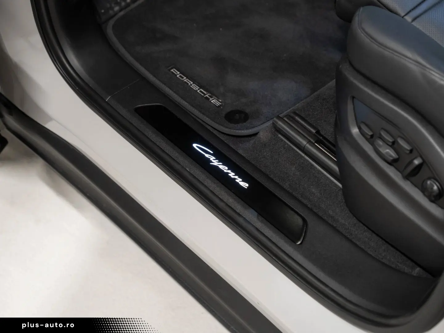 PORSCHE Cayenne E-Hybrid Coupe Black Edition