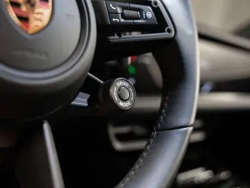 PORSCHE Cayenne E-Hybrid Coupe Black Edition