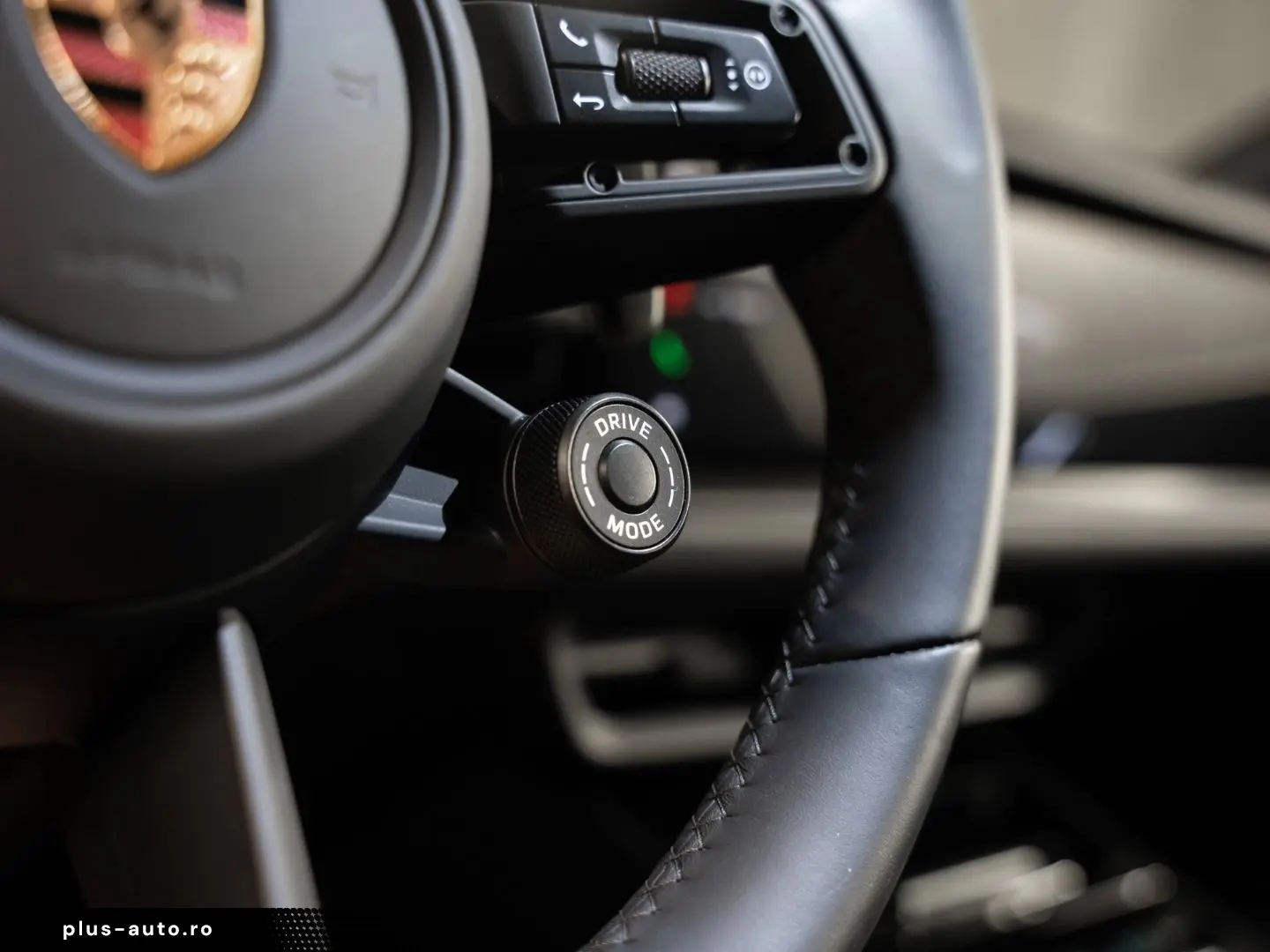 PORSCHE Cayenne E-Hybrid Coupe Black Edition