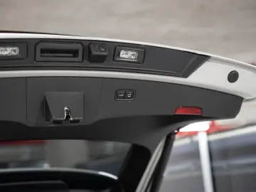 PORSCHE Cayenne E-Hybrid Coupe Black Edition