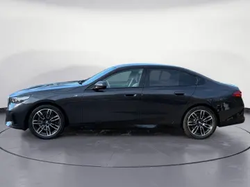 BMW 520d xDrive M SPORT Driving Assistant Pro harman