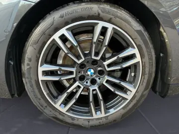 BMW 520d xDrive M SPORT Driving Assistant Pro harman