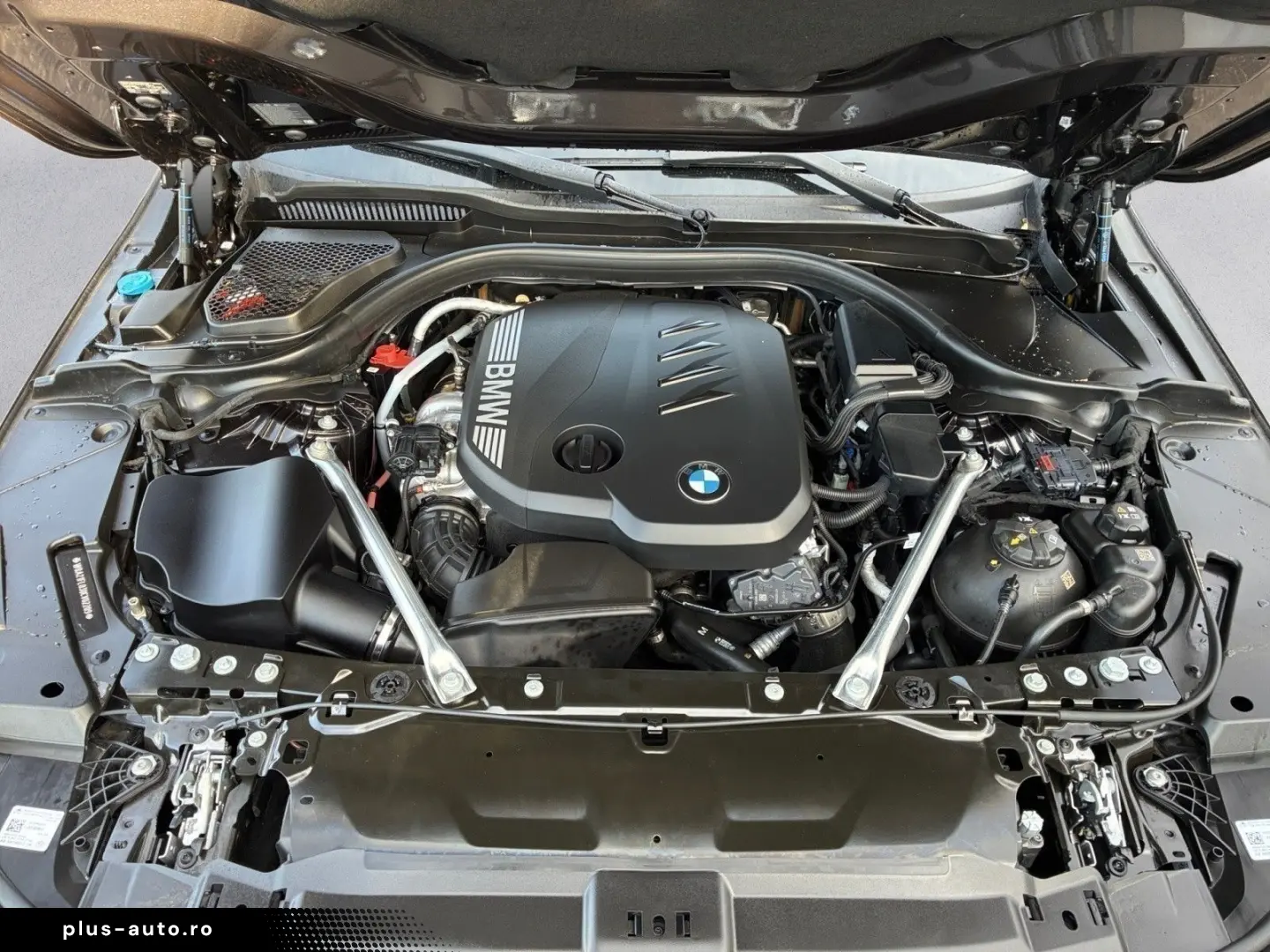 BMW 520d xDrive M SPORT Driving Assistant Pro harman