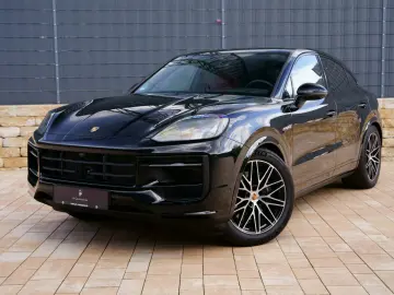 Porsche Cayenne Coupe E-Hybrid Black Edition RED BLACK
