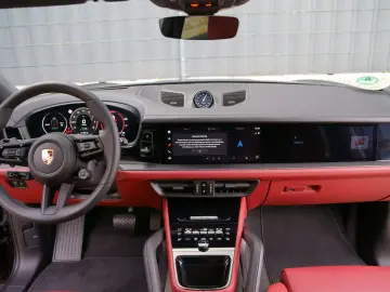 Porsche Cayenne Coupe E-Hybrid Black Edition RED BLACK