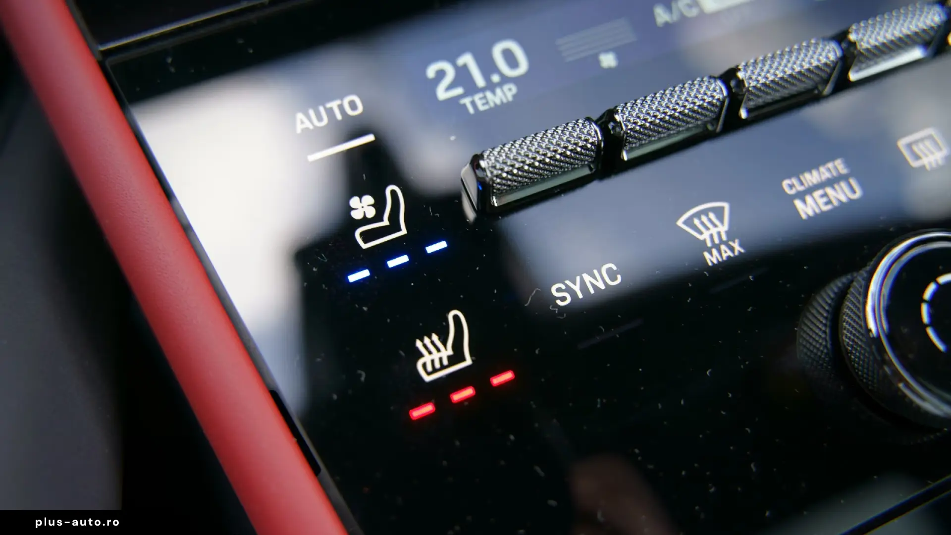 Porsche Cayenne Coupe E-Hybrid Black Edition RED BLACK