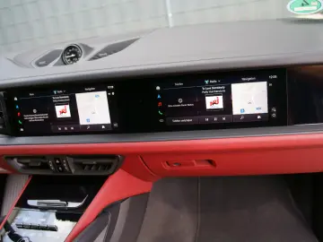 Porsche Cayenne Coupe E-Hybrid Black Edition RED BLACK