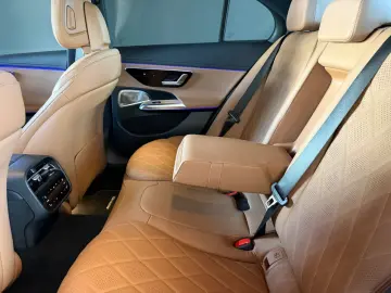 MERCEDES-BENZ E 450 4Matic Limo AMG Line Premium Plus VOLL