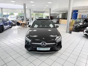 MERCEDES-BENZ A 250 4Matic AMG LEDER LED PANO BURMESTER