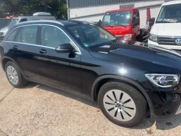 MERCEDES-BENZ GLC 200d 4Matic