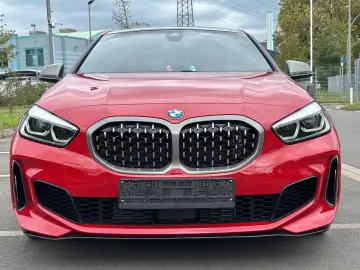 BMW M135 i X DRIVE INDIWIDUAL HEAD UP LED GARANTIE