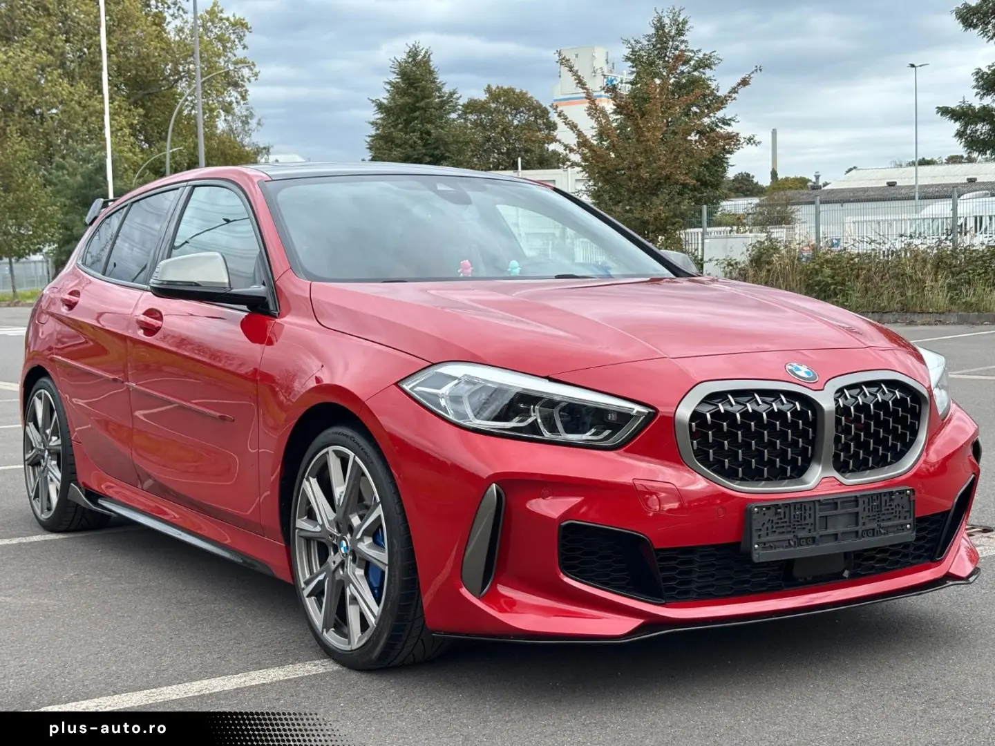 BMW M135 i X DRIVE INDIWIDUAL HEAD UP LED