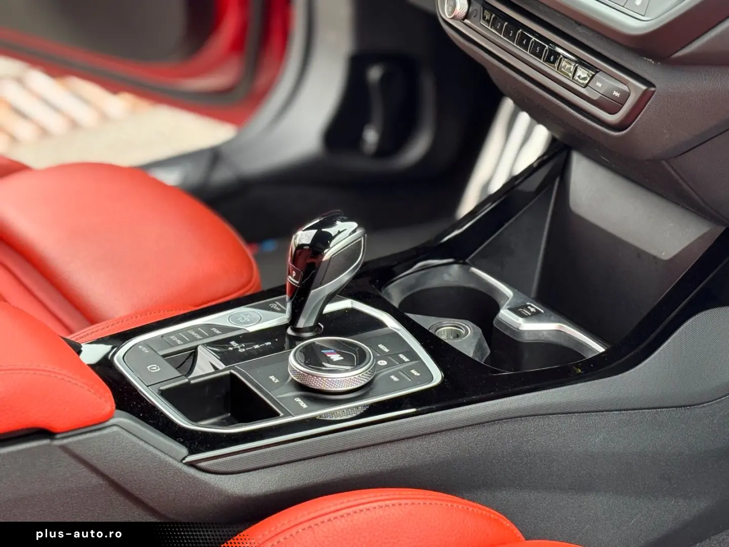 BMW M135 i X DRIVE INDIWIDUAL HEAD UP LED