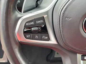 BMW M135 i X DRIVE INDIWIDUAL HEAD UP LED