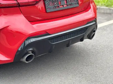 BMW M135 i X DRIVE INDIWIDUAL HEAD UP LED