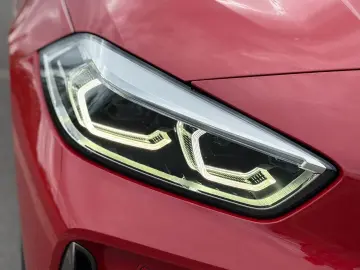 BMW M135 i X DRIVE INDIWIDUAL HEAD UP LED