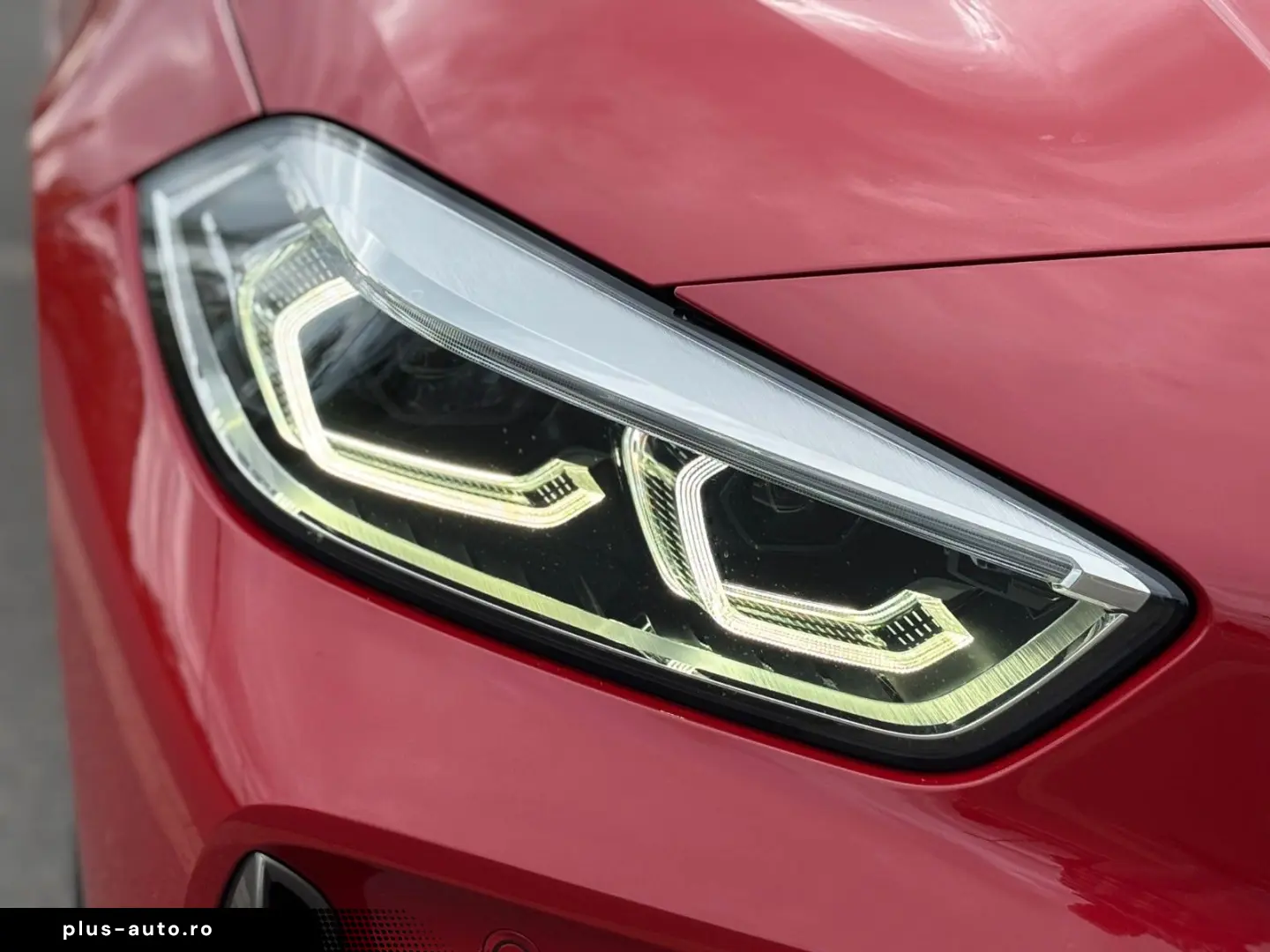 BMW M135 i X DRIVE INDIWIDUAL HEAD UP LED