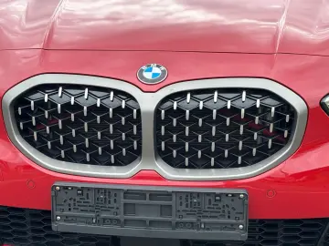 BMW M135 i X DRIVE INDIWIDUAL HEAD UP LED