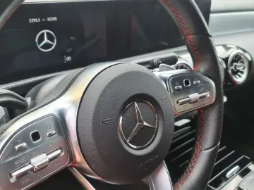 MERCEDES-BENZ A 250 4MATIC DCT -