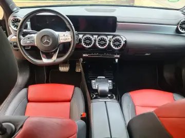 MERCEDES-BENZ A 250 4MATIC DCT -