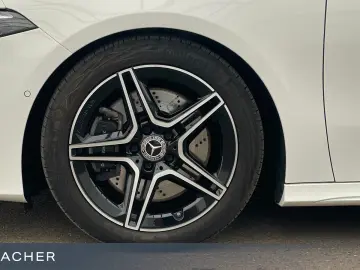 MERCEDES-BENZ A250 4Matic AMG-Line LCPro ACC RFK LEd