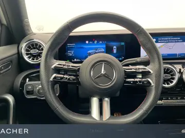 MERCEDES-BENZ A250 4Matic AMG-Line LCPro ACC RFK LEd